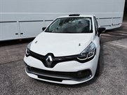sv-racing-2015-uk-clio-cup-car
