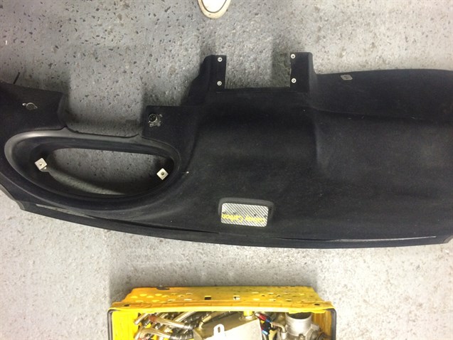 honda-integra-dc2-carbon-fibre-dashdoor-panel