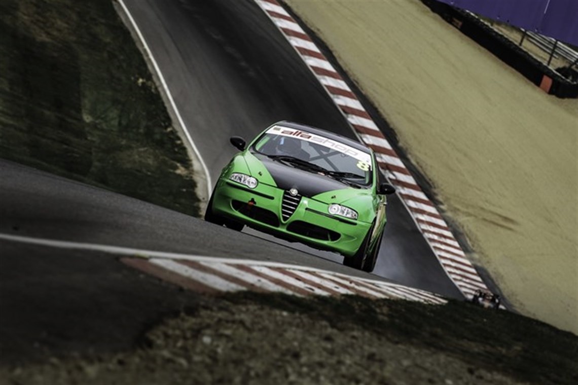 alfa-romeo-147---twin-spark-cup