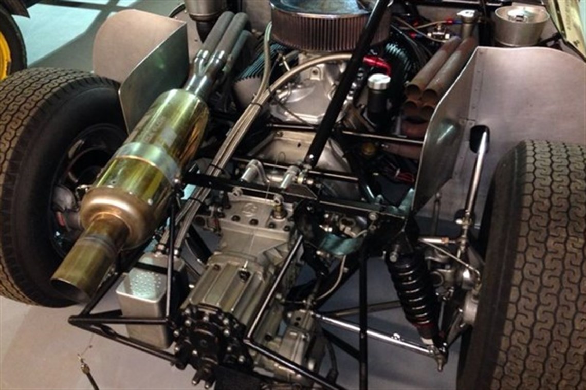 ford-289-v8-with-holley