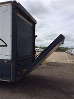 ford-cargo-race-truck