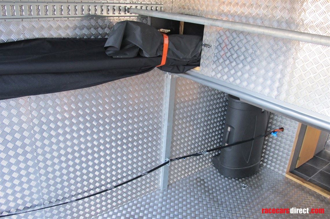 renault-midlum-race-transporter-motorhome