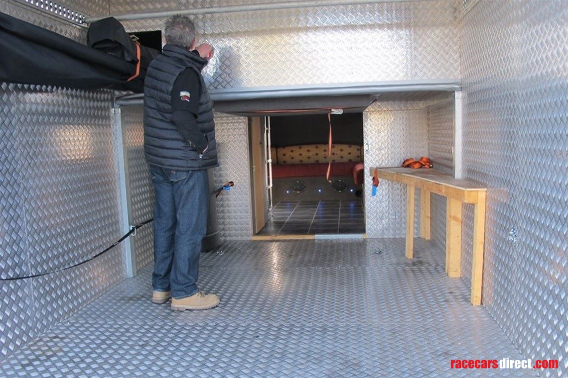 renault-midlum-race-transporter-motorhome