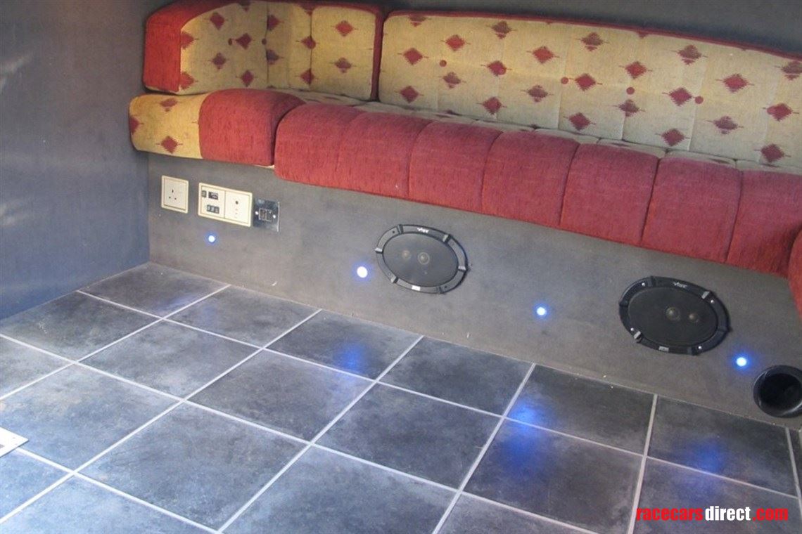 renault-midlum-race-transporter-motorhome