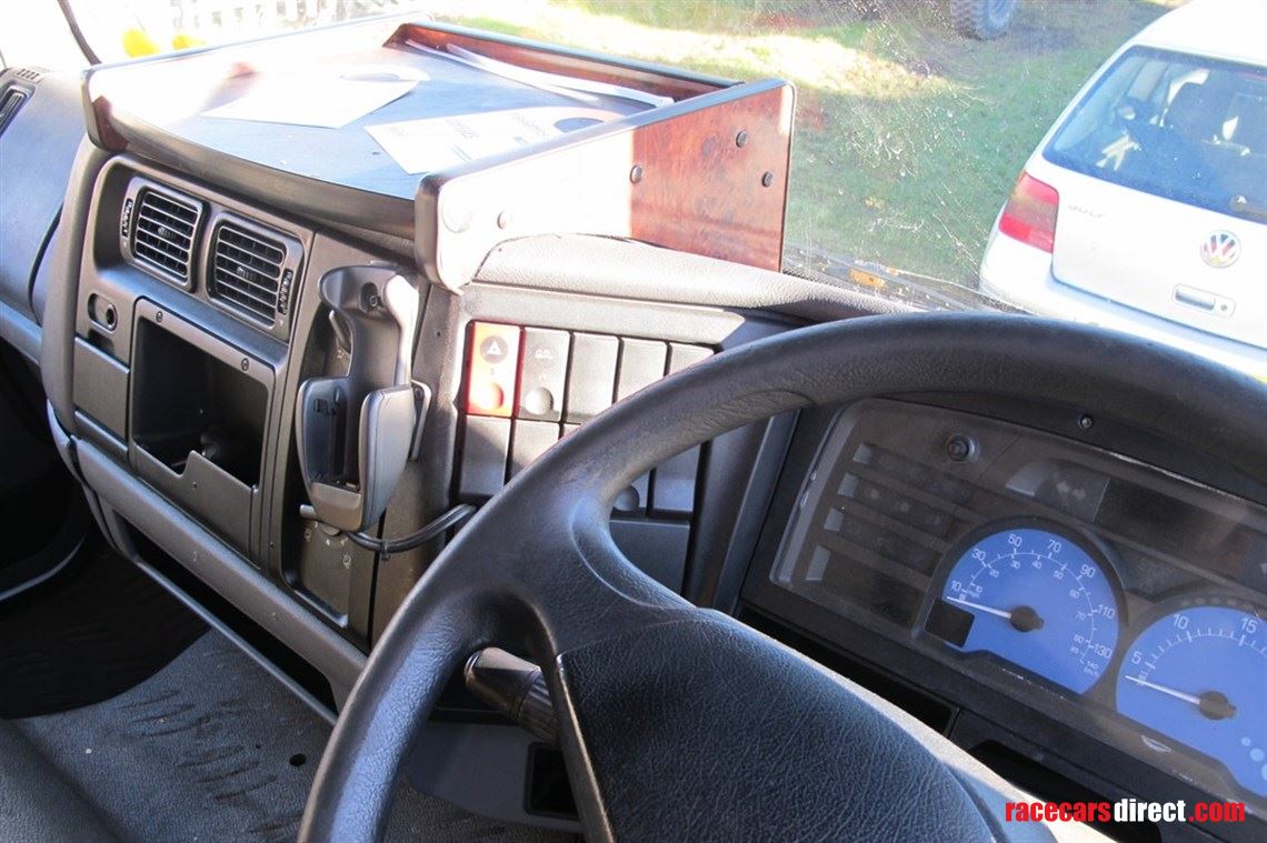 renault-midlum-race-transporter-motorhome