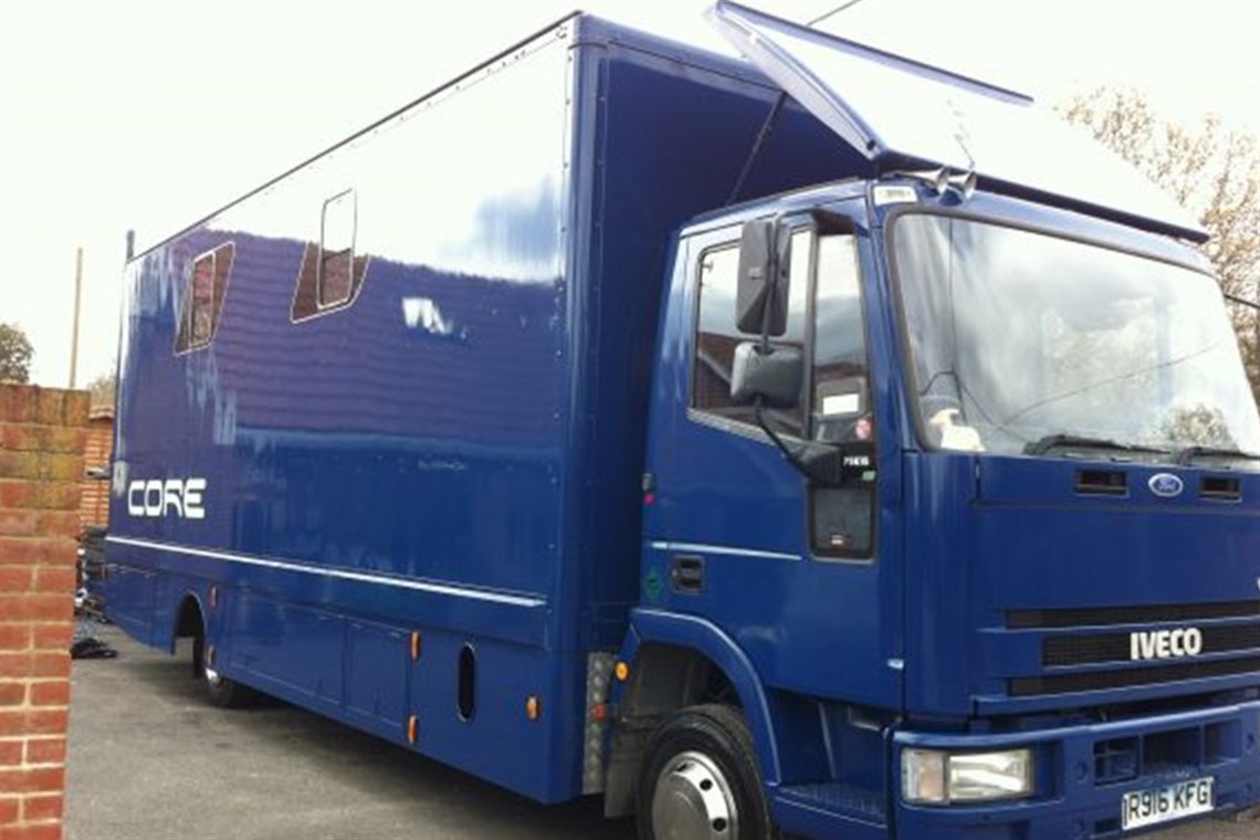 race-car-transporter-7m-awning