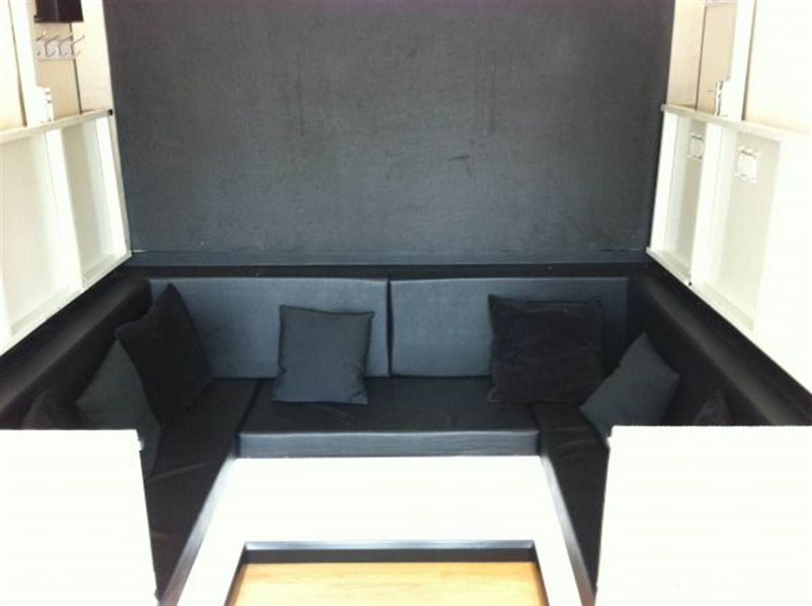 race-car-transporter-7m-awning