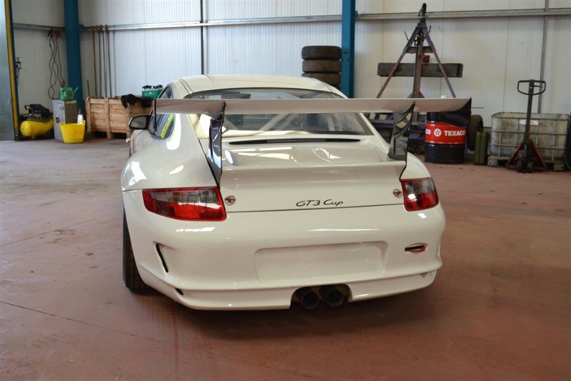 2009-porsche-997-gt3-cup---sold