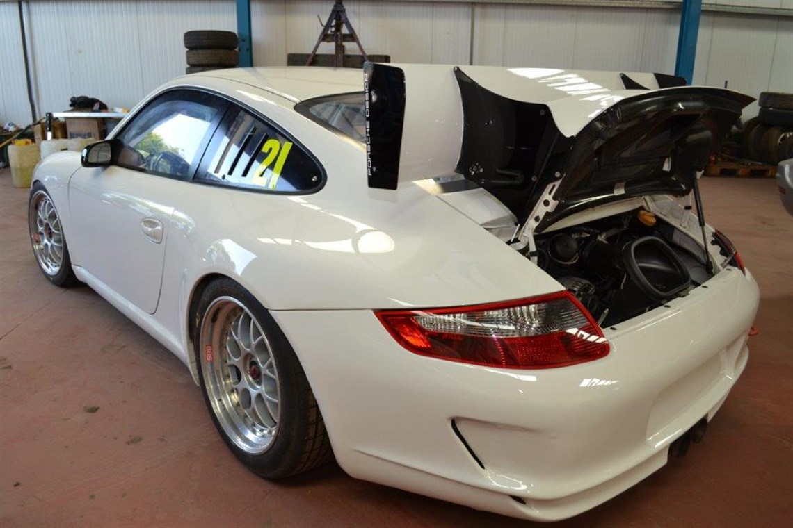 2009-porsche-997-gt3-cup---sold