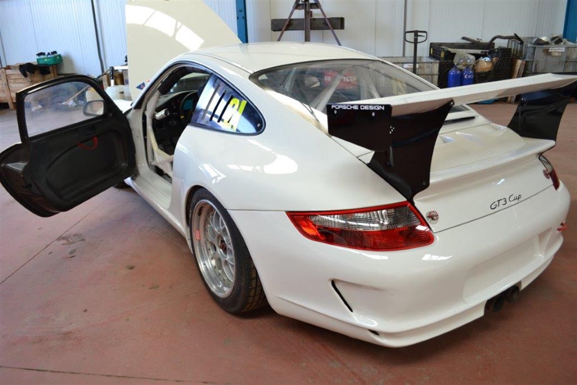 2009-porsche-997-gt3-cup---sold