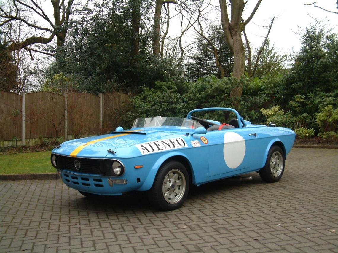 1975-lancia-fulvia-13-spider-barchetta-compet