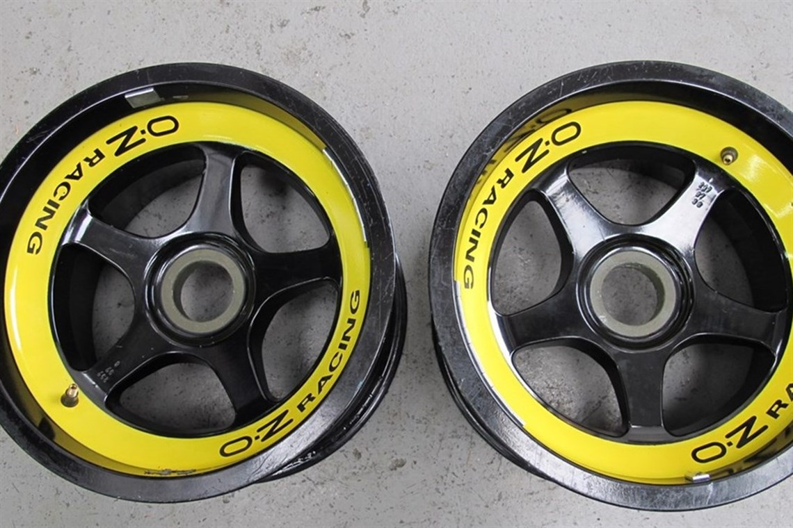 oz-mag-alloy-wheels-pair