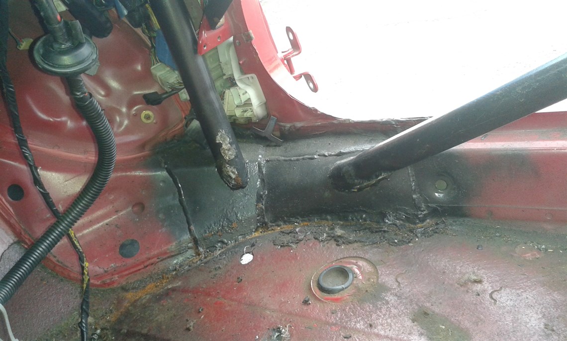 mr2-turbo-race-car-body-shell-weld-in-cage-ro
