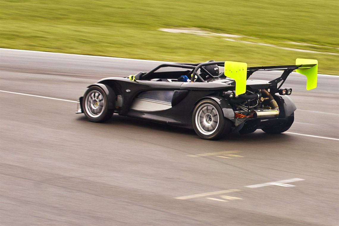 sold-lotus-340r-audi-18-turbo-carbon-body