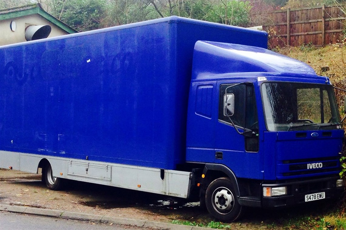iveco-75-tonne-race-truck-awning