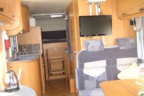 burstner-delfin-t821