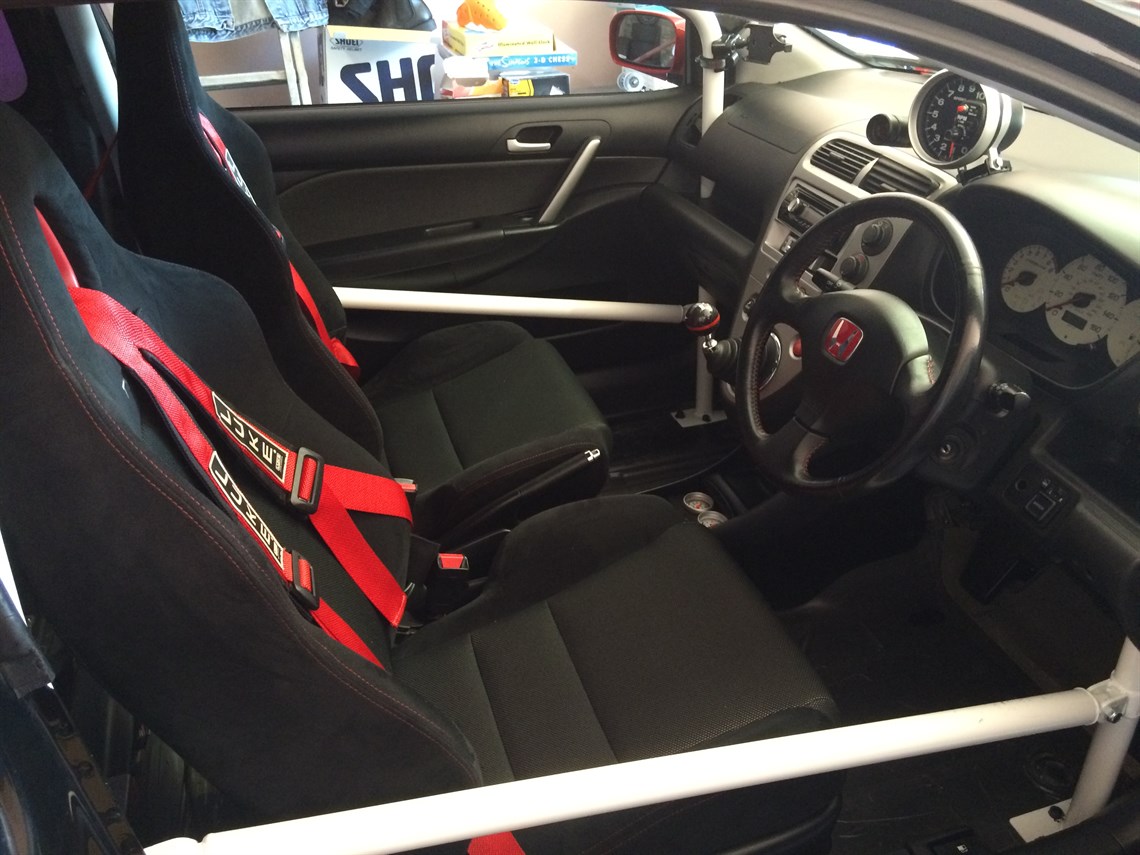 honda-civic-type-r-300bhp-track-car