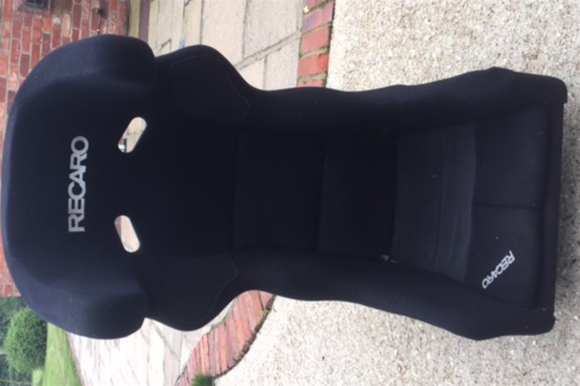 recaro-seat-and-schroth-straps---out-of-date