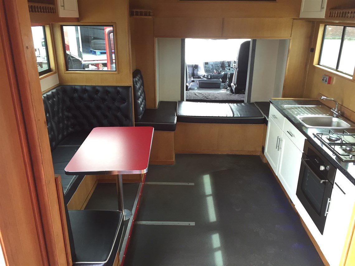 scania-v8-race-truck-transporter