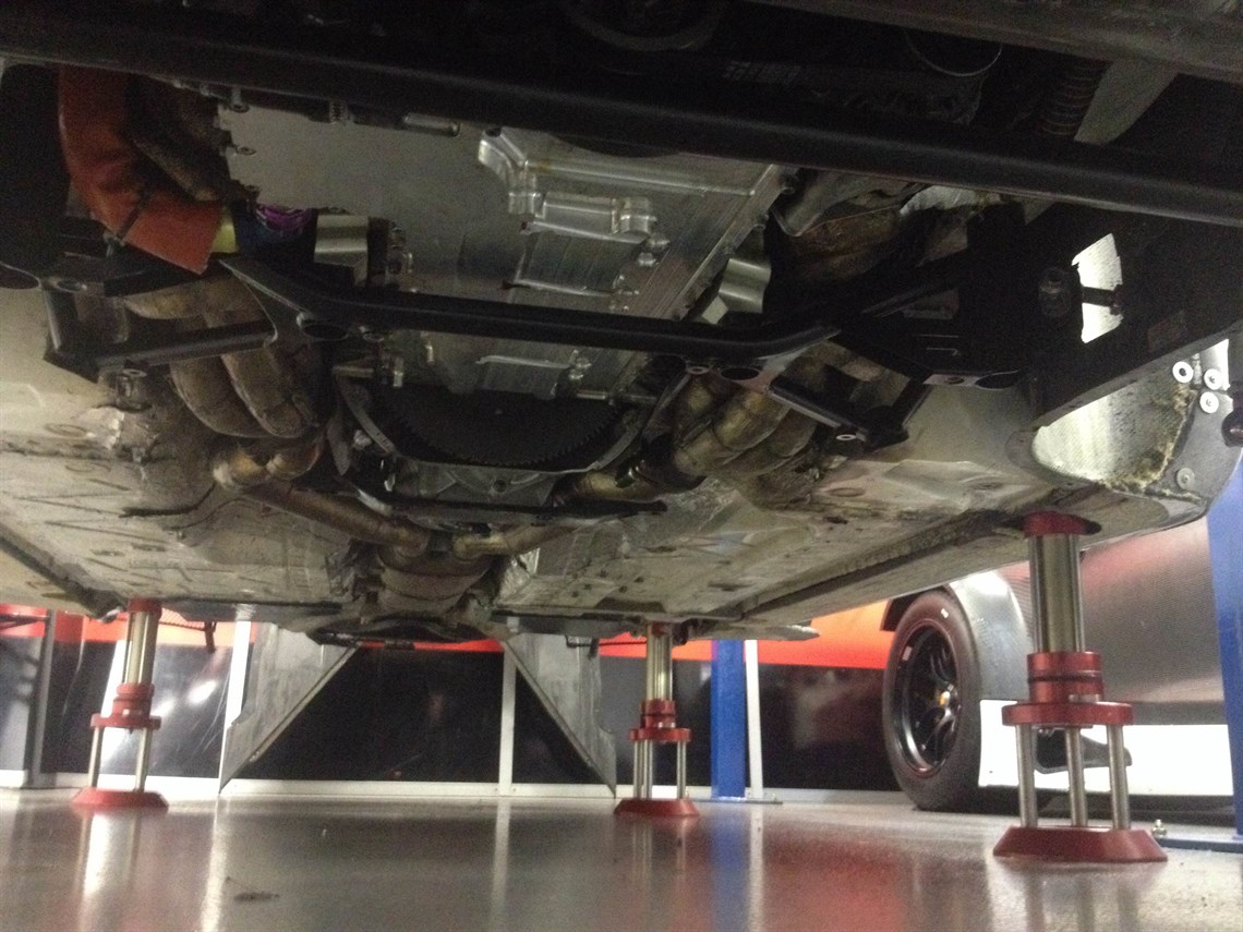 bmw-gt3-z4-chassis-1037