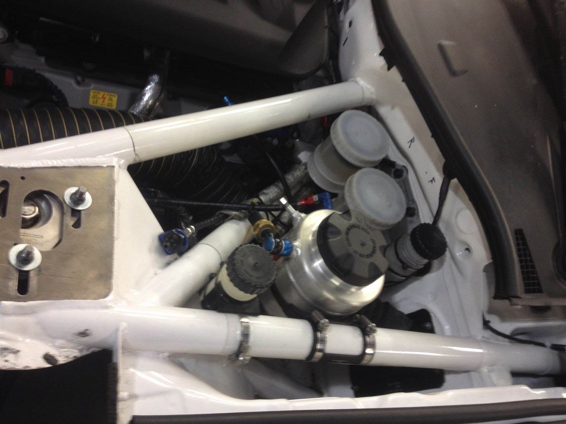 bmw-gt3-z4-chassis-1037