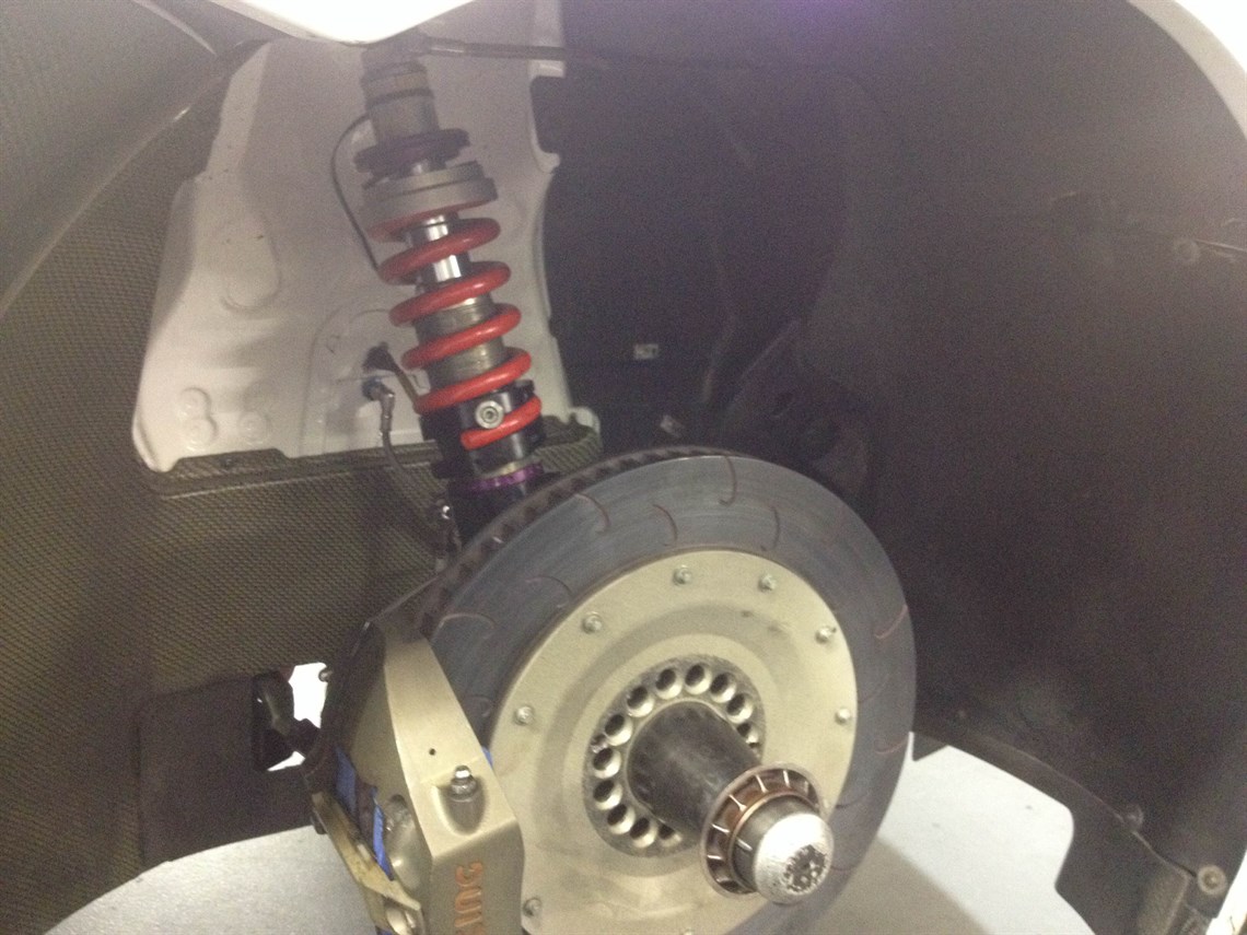 bmw-gt3-z4-chassis-1037