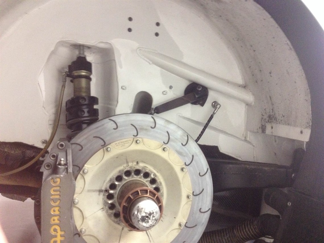 bmw-gt3-z4-chassis-1037