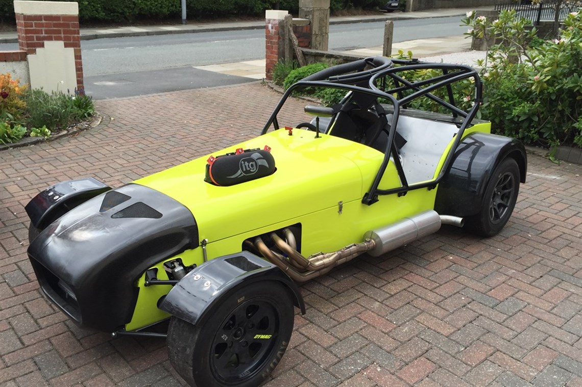 caterham-7-fireblade