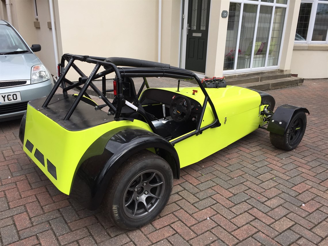 caterham-7-fireblade