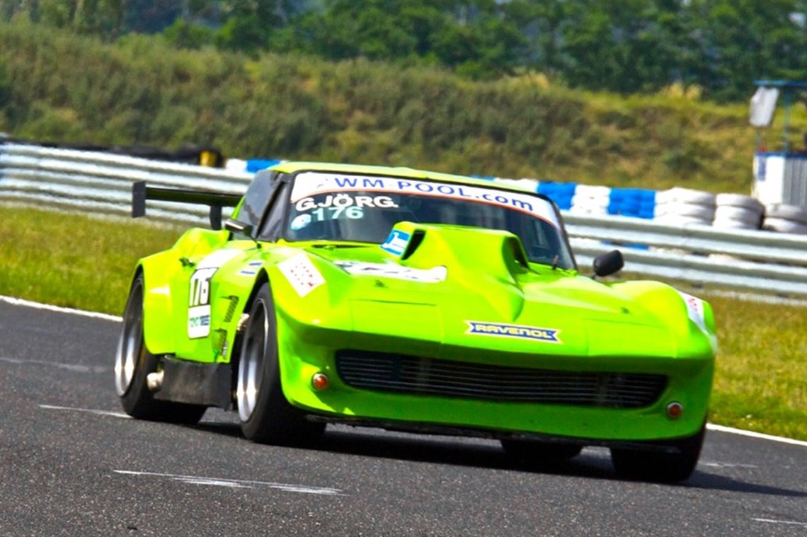 corvette-split-window-replica---sold