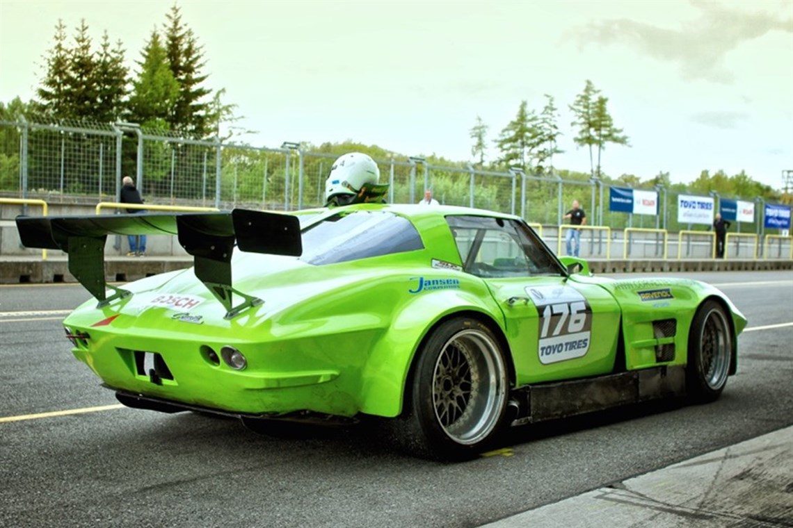 corvette-split-window-replica---sold