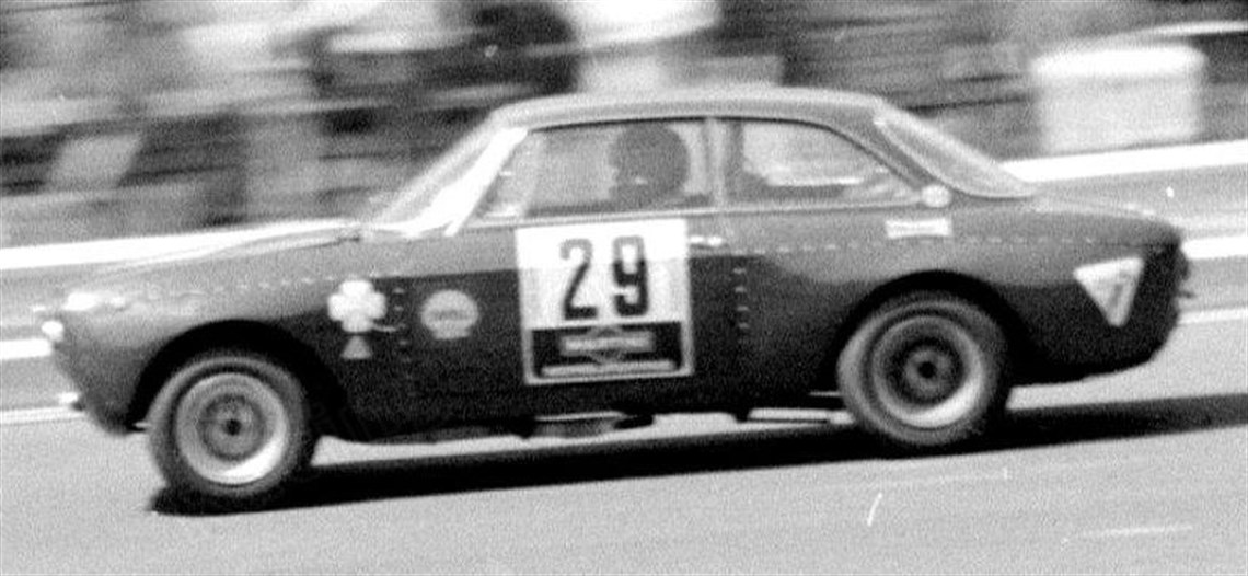 autodelta-alfa-romeo-2000-gtam-by-scuderia-de