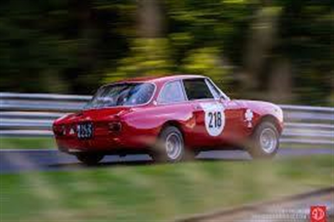 autodelta-alfa-romeo-2000-gtam-by-scuderia-de