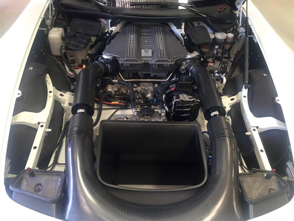 rare-2013-mercedes-benz-sls-amg-gt3-race-car