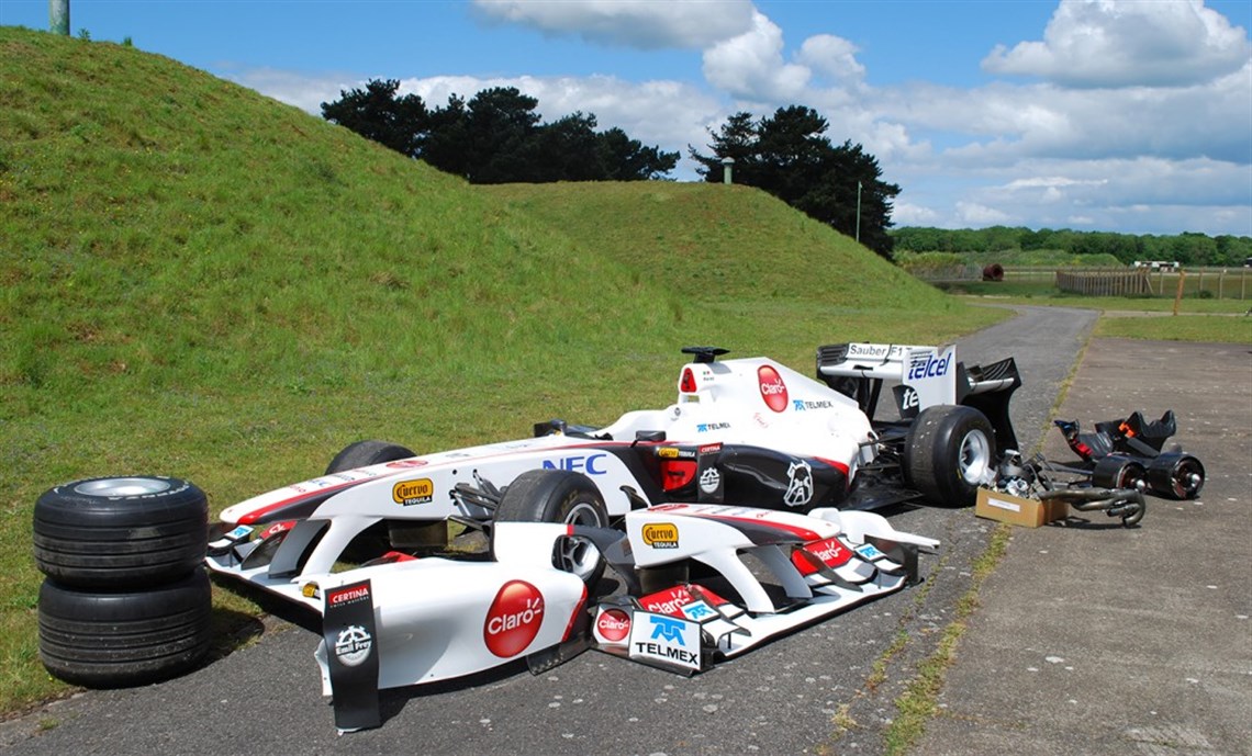 bmw-sauber-2010-c29-chassis-03-with-ferrari-g
