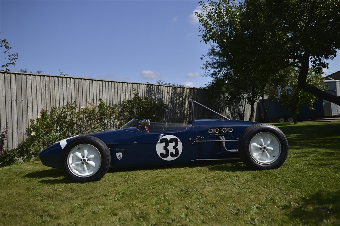 lotus-18-formula-junior