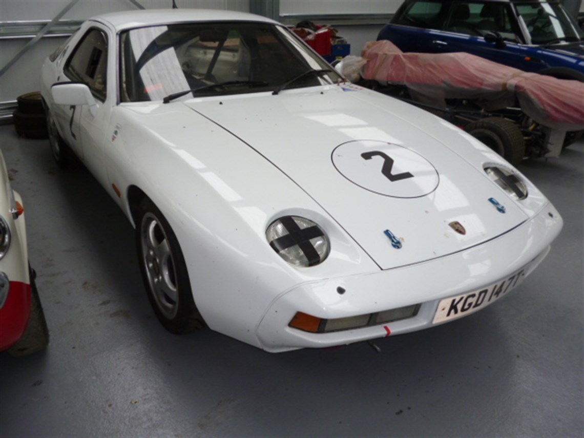 porsche-928-race-car