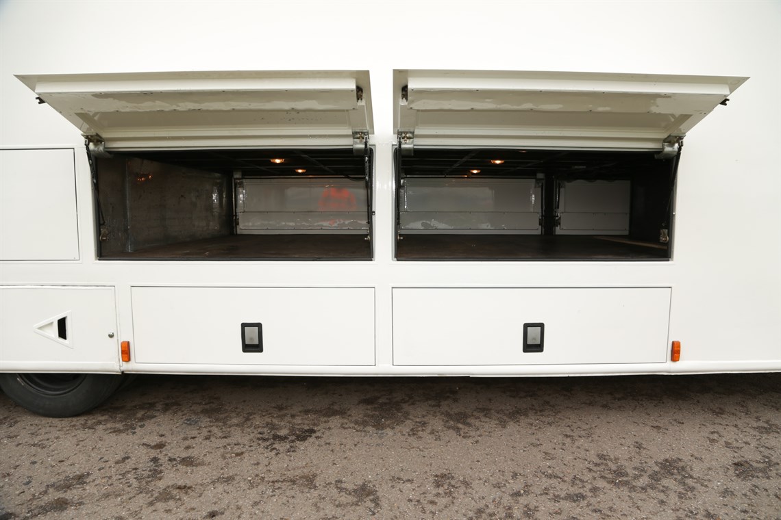 f1-race-trailer-will-fit-2-or-3-gttouring-car