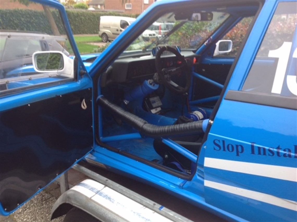 alfa-romeo-75-turbo-race-car