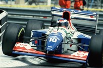 wanted-fa15-footwork-arrows-front-nose