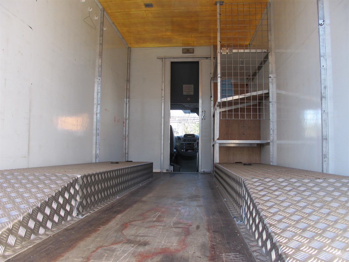 mercedes-sprinter-35t-race-truck