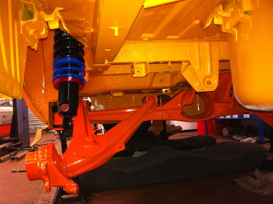 bmw-e30-320i-race-car