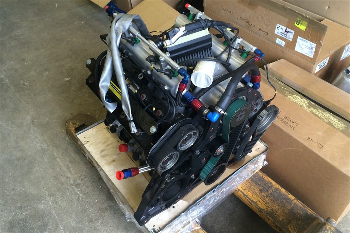 rst-v8---520bhp-supercharged-engine