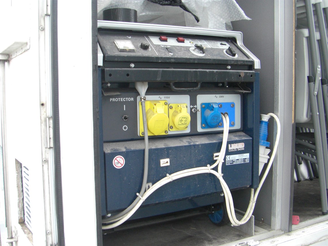 car-transporter-or-race-support-motorhome-tru