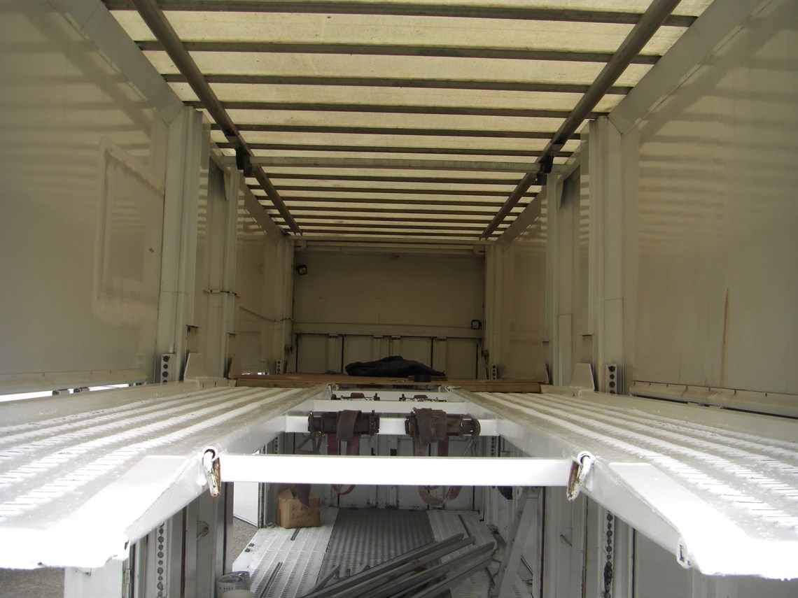 car-transporter-or-race-support-motorhome-tru