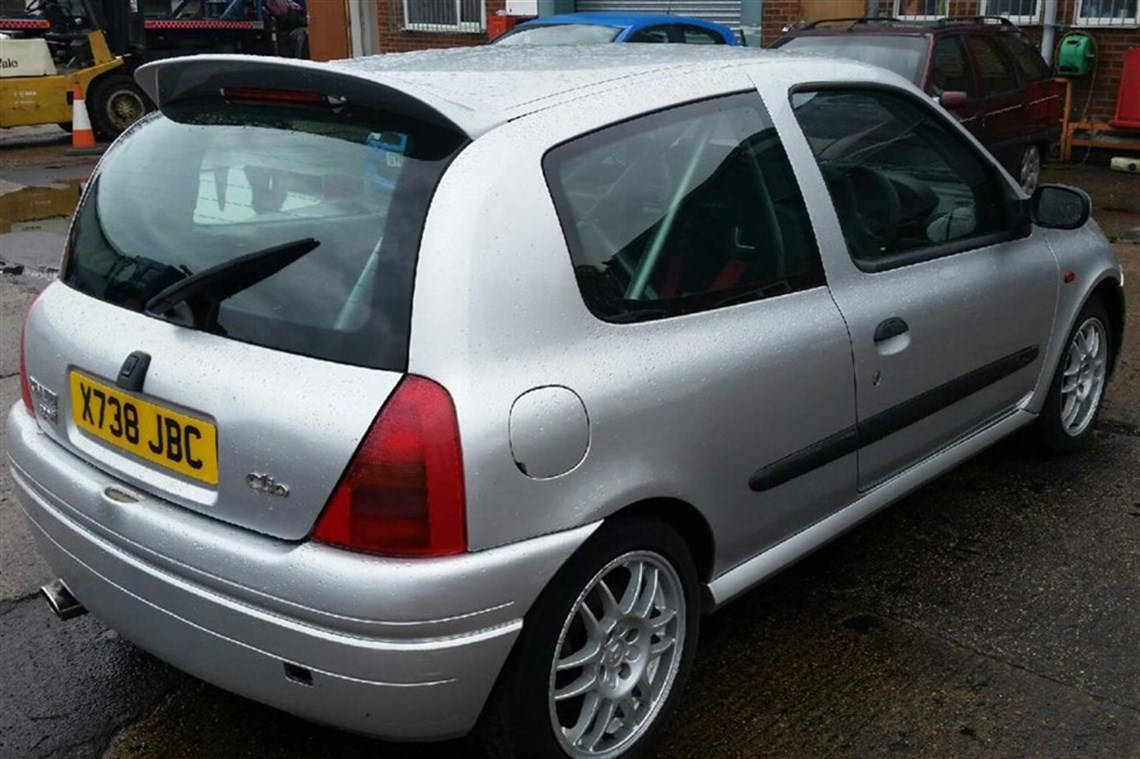 renault-clio-172-sport
