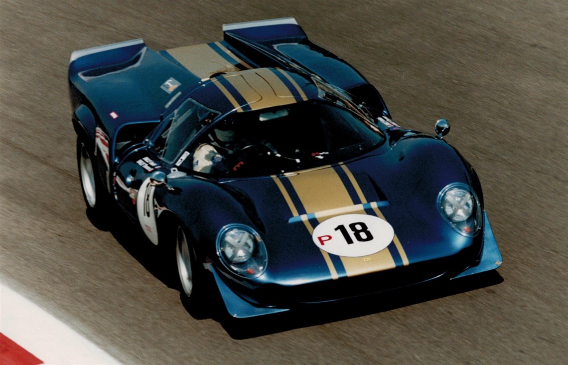 1967-lola-t70-mk3-coupe