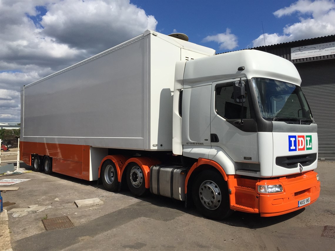 new-price-4-car-trailer-with-awning-and-renau