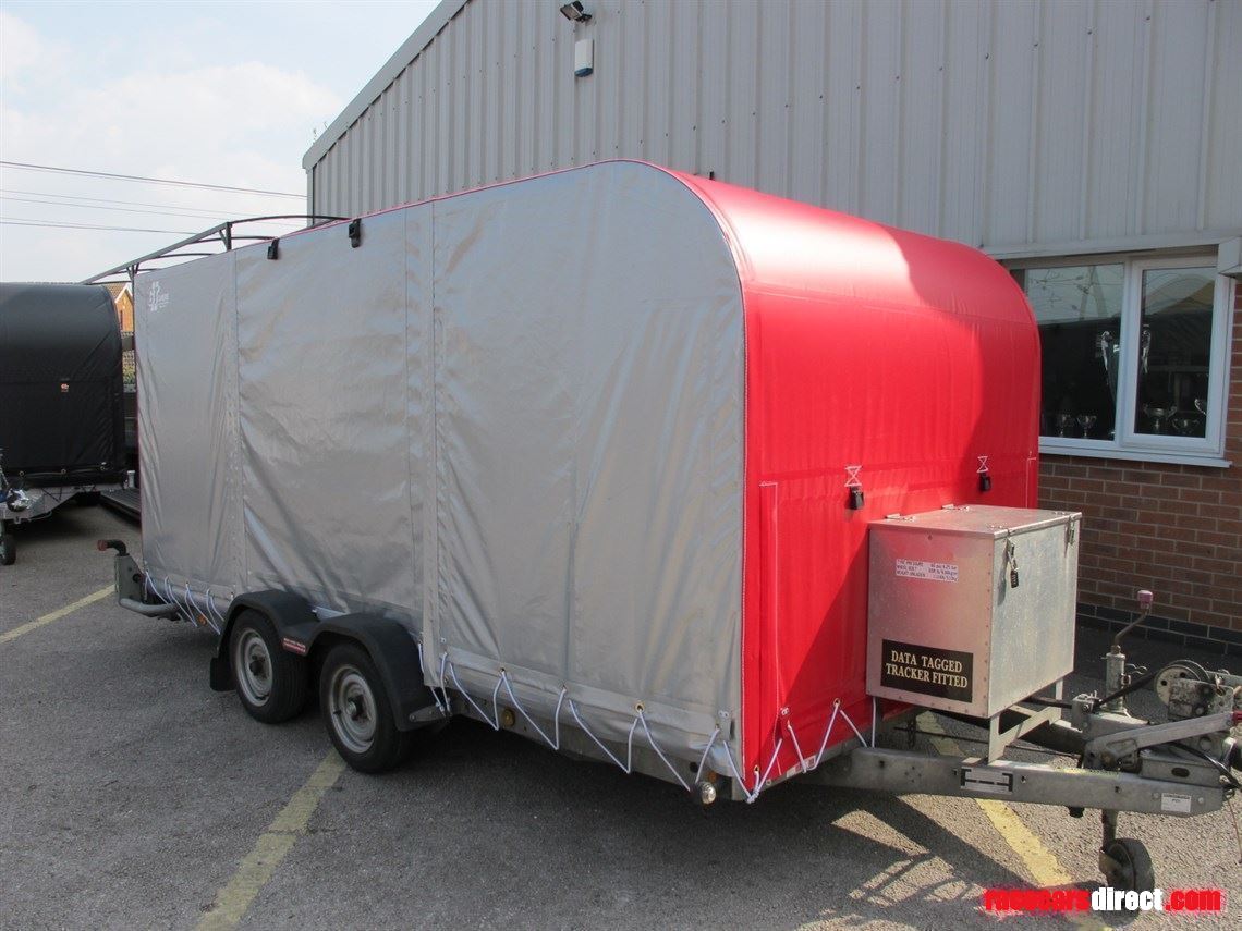 bespoke-trailer-covers