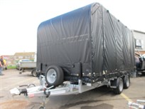 bespoke-trailer-covers